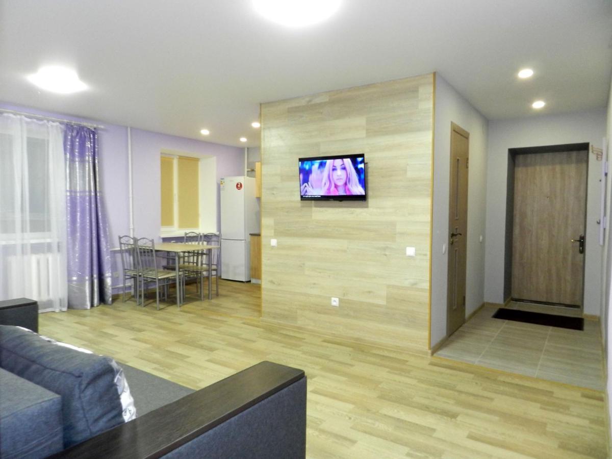 3-Room Apartment Near Inturist On Sobornyi Avenue 156, By Grandhome Запорожье Экстерьер фото